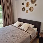 Luxe Nieuwe Met Zwembad * Kalithies