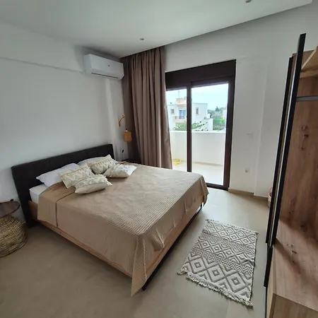 Luxe Nieuwe Met Zwembad Kalithies