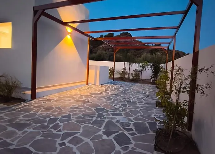 Luxe Nieuwe Met Zwembad Kalithies