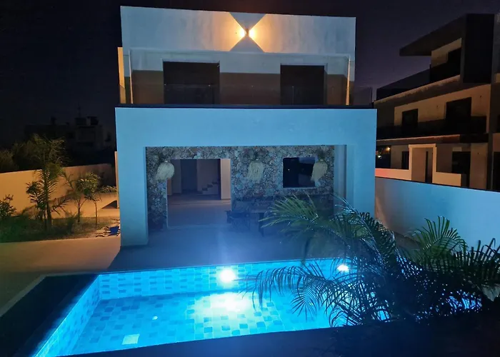 Villa Luxe Nieuwe Met Zwembad Kalithiész