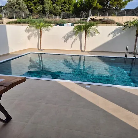 Luxe Nieuwe Met Zwembad 别墅